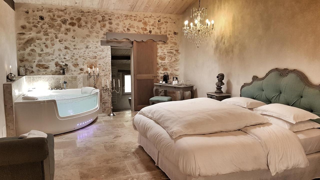 Le Domaine Saint Martin Bed and Breakfast Flassans-sur-Issole Εξωτερικό φωτογραφία