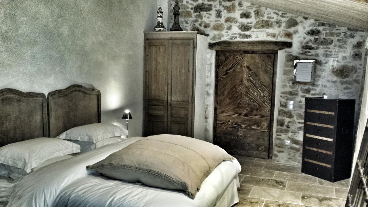 Le Domaine Saint Martin Bed and Breakfast Flassans-sur-Issole Εξωτερικό φωτογραφία