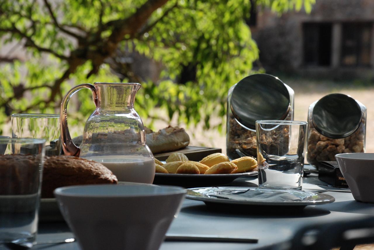 Le Domaine Saint Martin Bed and Breakfast Flassans-sur-Issole Εξωτερικό φωτογραφία